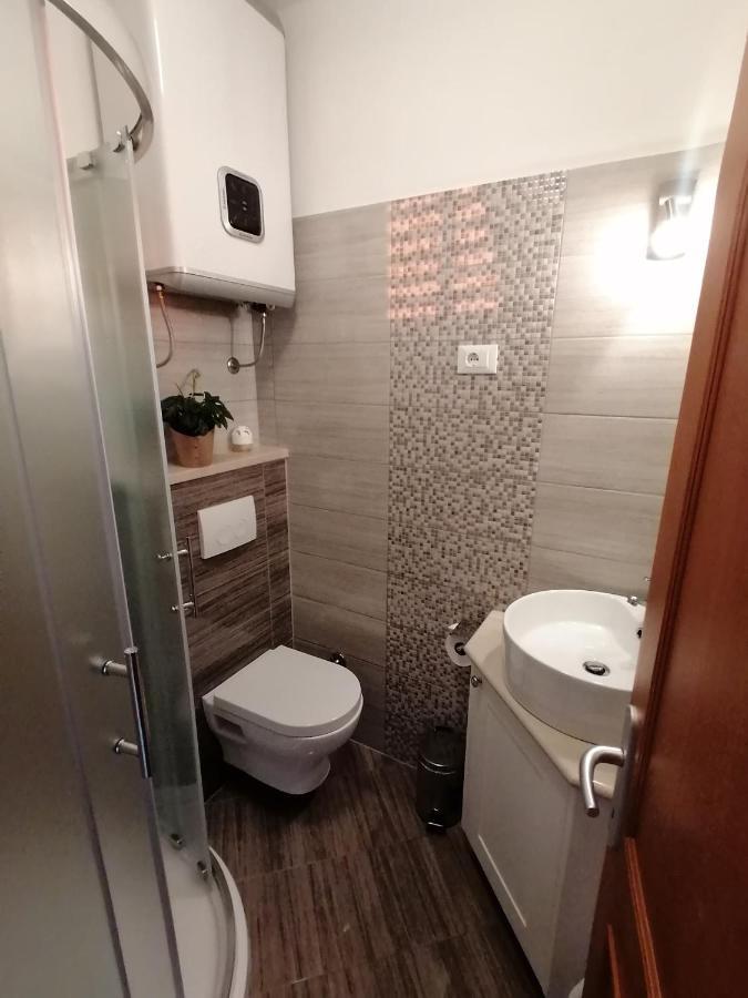 Apartment Mari Funtana Εξωτερικό φωτογραφία