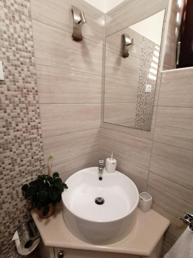 Apartment Mari Funtana Εξωτερικό φωτογραφία