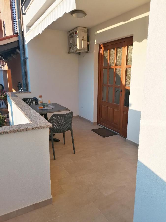 Apartment Mari Funtana Εξωτερικό φωτογραφία